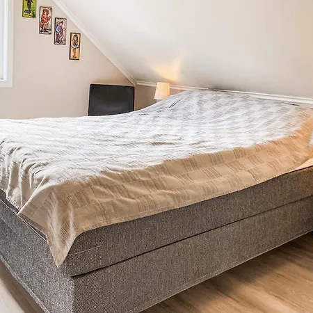 Semesterbostad 4 Bedroom Beautiful In Svortevik