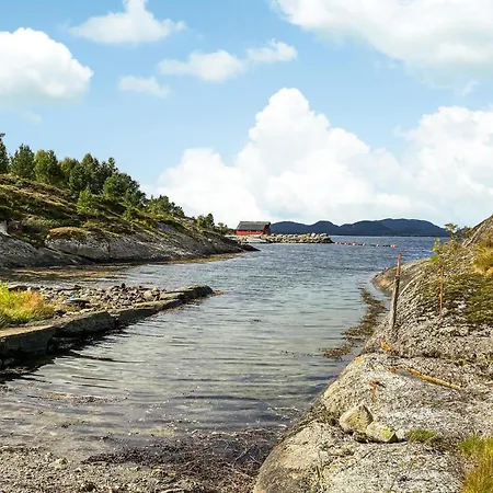Semesterbostad 4 Bedroom Beautiful In